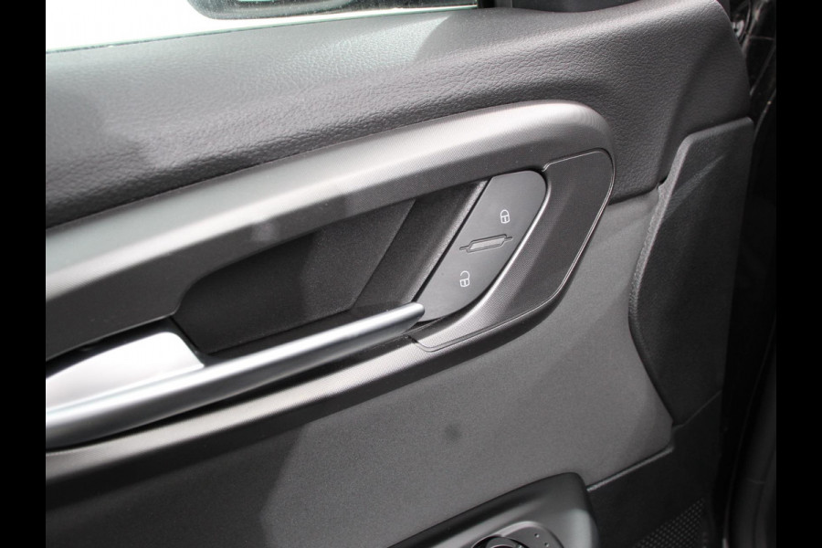 Alfa Romeo Tonale 1.3T PHEV Ti Automaat 280 PK Climate control Adaptieve cruise control Parkeersensoren achter Camera Sfeerverlichting Navigatie Apple Carplay/ Android Auto