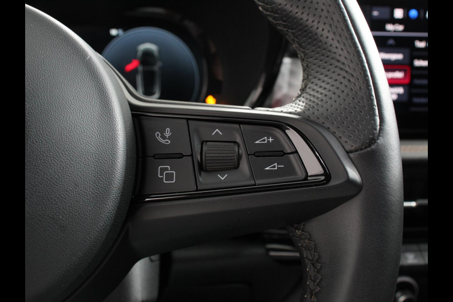 Alfa Romeo Tonale 1.3T PHEV Ti Automaat 280 PK Climate control Adaptieve cruise control Parkeersensoren achter Camera Sfeerverlichting Navigatie Apple Carplay/ Android Auto