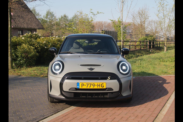 MINI Mini Electric Classic 33 kWh | Apple Carplay | Cruise Control | Parkeersensoren | NL-Auto |