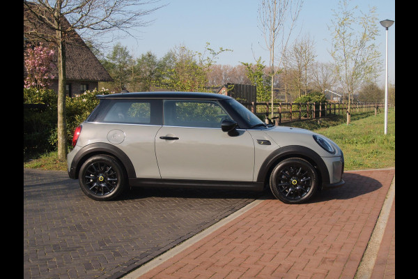 MINI Mini Electric Classic 33 kWh | Apple Carplay | Cruise Control | Parkeersensoren | NL-Auto |