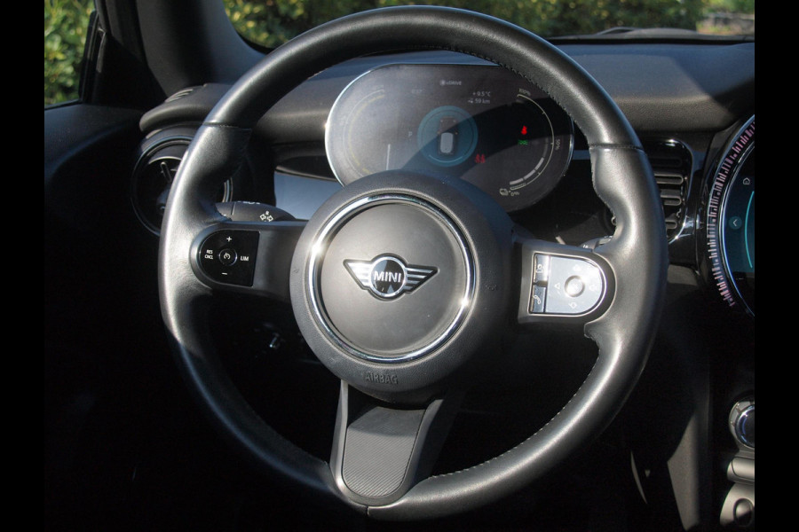 MINI Mini Electric Classic 33 kWh | Apple Carplay | Cruise Control | Parkeersensoren | NL-Auto |