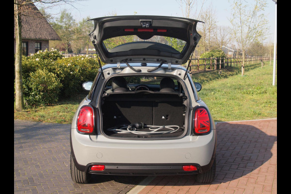 MINI Mini Electric Classic 33 kWh | Apple Carplay | Cruise Control | Parkeersensoren | NL-Auto |