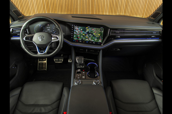 Volkswagen Touareg 3.0 TSi eHybrid 4MOTION R LUCHTVERING | PANO | MASSAGE | DYNAUDIO | 22"