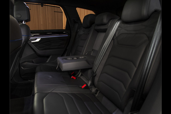 Volkswagen Touareg 3.0 TSi eHybrid 4MOTION R LUCHTVERING | PANO | MASSAGE | DYNAUDIO | 22"