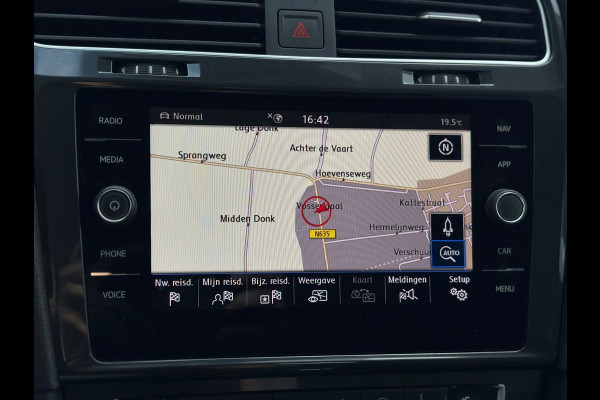 Volkswagen e-Golf | Leder, Navi, Apple Carplay, ACC, Stoelverw., PDC | NAP |