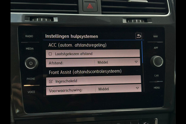 Volkswagen e-Golf | Leder, Navi, Apple Carplay, ACC, Stoelverw., PDC | NAP |