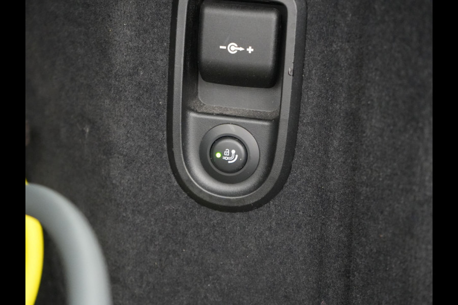 BMW 5 Serie Touring 530e High Executive PHEV 293pk Dealer O.H. Achteras besturing | Trekhaak Af Fabriek | Adaptive Cruise | Camera | Lederen Sportstoelen Memory & Verwarmd | Sfeerverlichting | Stuur Verwarmd | Blis | Apple Carplay | Navigatie | DAB |