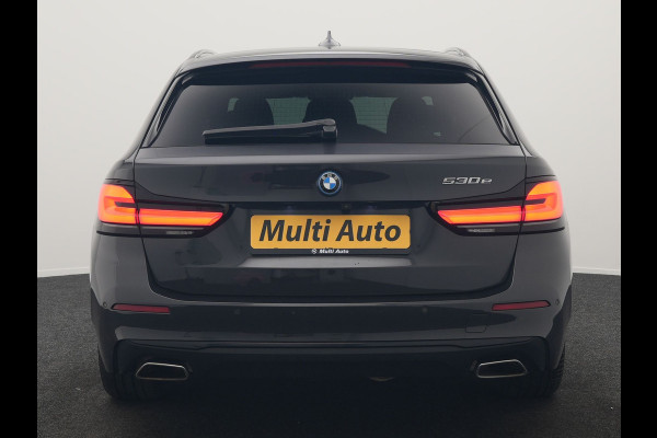 BMW 5 Serie Touring 530e High Executive PHEV 293pk Dealer O.H. Achteras besturing | Trekhaak Af Fabriek | Adaptive Cruise | Camera | Lederen Sportstoelen Memory & Verwarmd | Sfeerverlichting | Stuur Verwarmd | Blis | Apple Carplay | Navigatie | DAB |