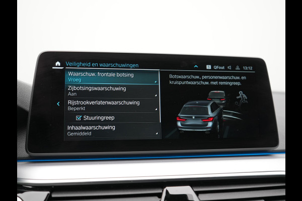 BMW 5 Serie Touring 530e High Executive PHEV 293pk Dealer O.H. Achteras besturing | Trekhaak Af Fabriek | Adaptive Cruise | Camera | Lederen Sportstoelen Memory & Verwarmd | Sfeerverlichting | Stuur Verwarmd | Blis | Apple Carplay | Navigatie | DAB |