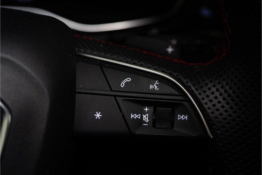 Audi Q5 Sportback 50 TFSI e S Edition Competition 300PK | Pano | Trekhaak | B&O | Luchtvering | HUD | VOL! 12 MND Garantie