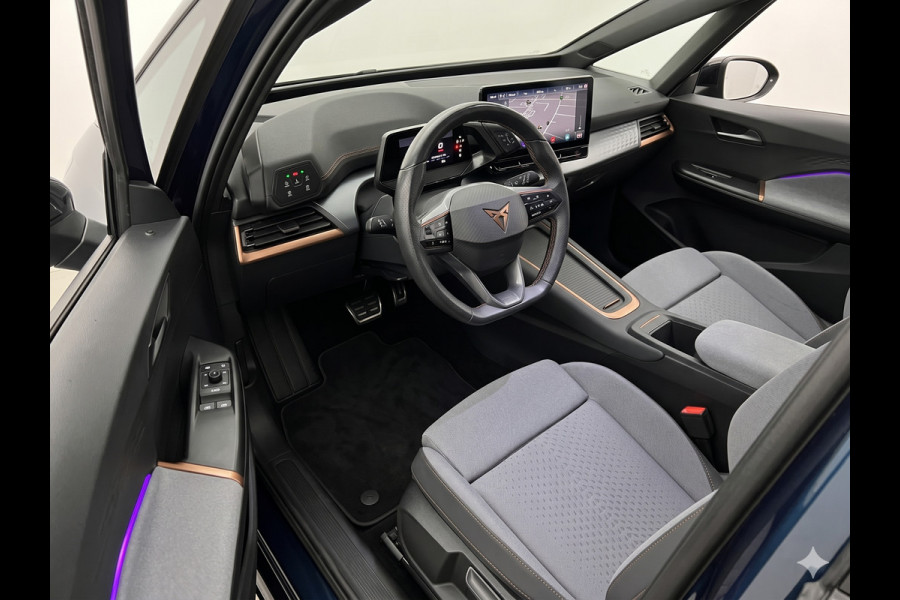 CUPRA Born Performance One 62 kWh 204pk | Parkeercamera | Navigatie | Verwarmbare voorstoelen | App connect | Verwarmbaar stuurwiel