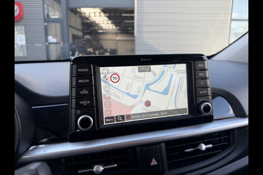 Kia Picanto 1.0 CVVT ComfortPlusLine Navigator | Trekhaak Incl fietsendrager! | Dealer onderhouden | Achteruitrij Camera | Navigatie |