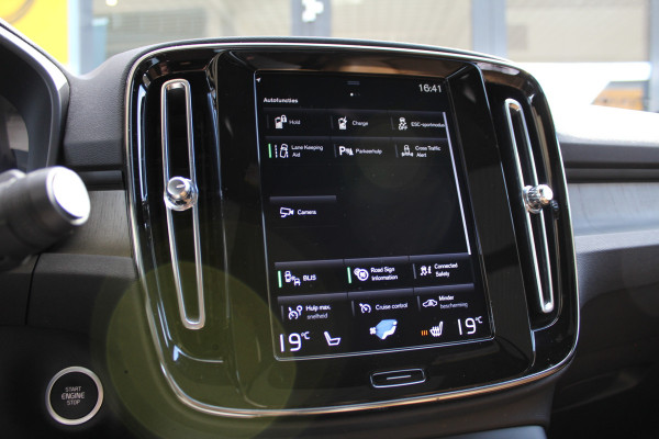 Volvo XC40 1.5 T5 Recharge Inscription Expression | 1e Eig. | Panorama | Trekhaak | BLIS