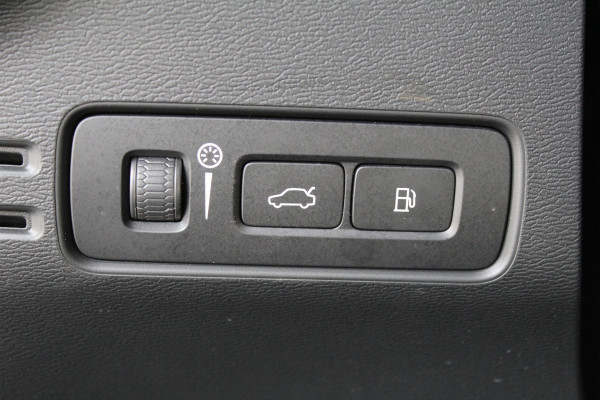 Volvo XC40 1.5 T5 Recharge Inscription Expression | 1e Eig. | Panorama | Trekhaak | BLIS