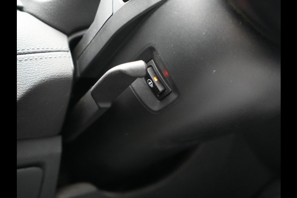 BMW X1 xDrive25e M Sport PHEV 221pk Dealer O.H. | Camera | Sportstoelen & Stuur Verwarmd | Sfeerverlichting | Cruise Control | Navigatie | DAB | 19"L.M | Plug In Hybrid |