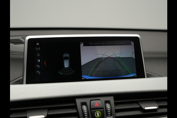 BMW X1 xDrive25e M Sport PHEV 221pk Dealer O.H. | Camera | Sportstoelen & Stuur Verwarmd | Sfeerverlichting | Cruise Control | Navigatie | DAB | 19"L.M | Plug In Hybrid |