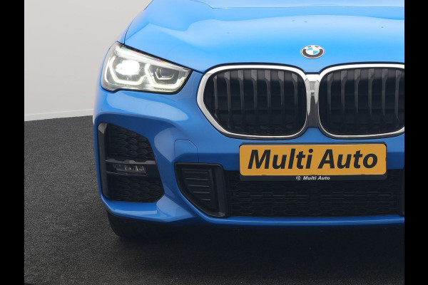 BMW X1 xDrive25e M Sport PHEV 221pk Dealer O.H. | Camera | Sportstoelen & Stuur Verwarmd | Sfeerverlichting | Cruise Control | Navigatie | DAB | 19"L.M | Plug In Hybrid |