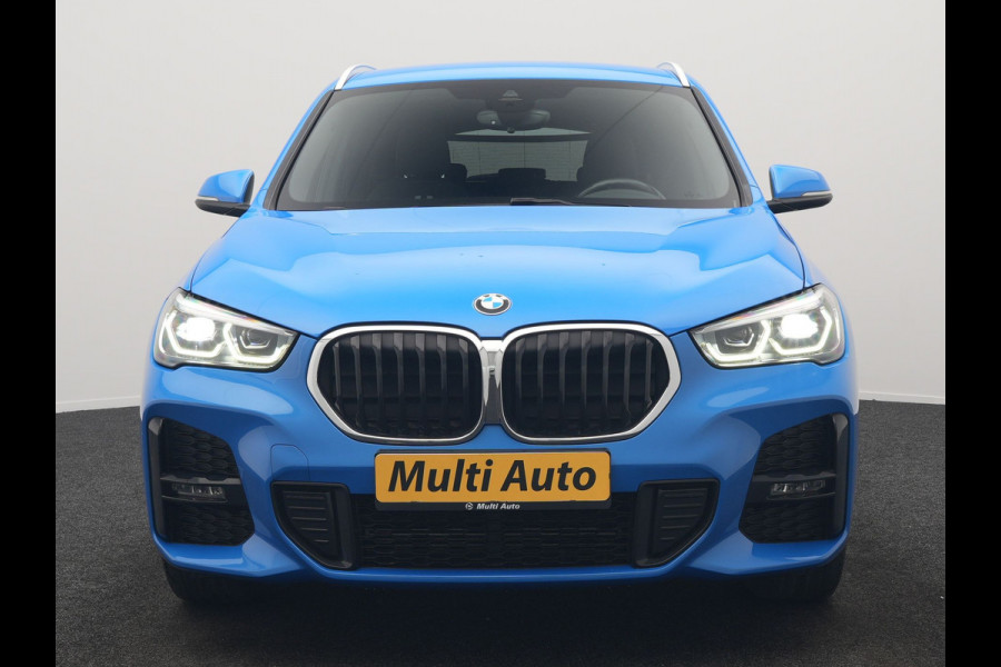 BMW X1 xDrive25e M Sport PHEV 221pk Dealer O.H. | Camera | Sportstoelen & Stuur Verwarmd | Sfeerverlichting | Cruise Control | Navigatie | DAB | 19"L.M | Plug In Hybrid |
