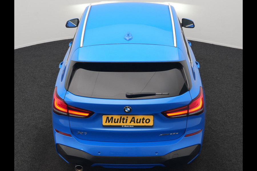 BMW X1 xDrive25e M Sport PHEV 221pk Dealer O.H. | Camera | Sportstoelen & Stuur Verwarmd | Sfeerverlichting | Cruise Control | Navigatie | DAB | 19"L.M | Plug In Hybrid |