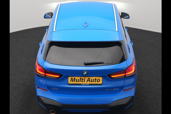 BMW X1 xDrive25e M Sport PHEV 221pk Dealer O.H. | Camera | Sportstoelen & Stuur Verwarmd | Sfeerverlichting | Cruise Control | Navigatie | DAB | 19"L.M | Plug In Hybrid |
