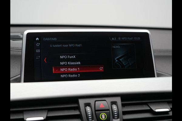 BMW X1 xDrive25e M Sport PHEV 221pk Dealer O.H. | Camera | Sportstoelen & Stuur Verwarmd | Sfeerverlichting | Cruise Control | Navigatie | DAB | 19"L.M | Plug In Hybrid |