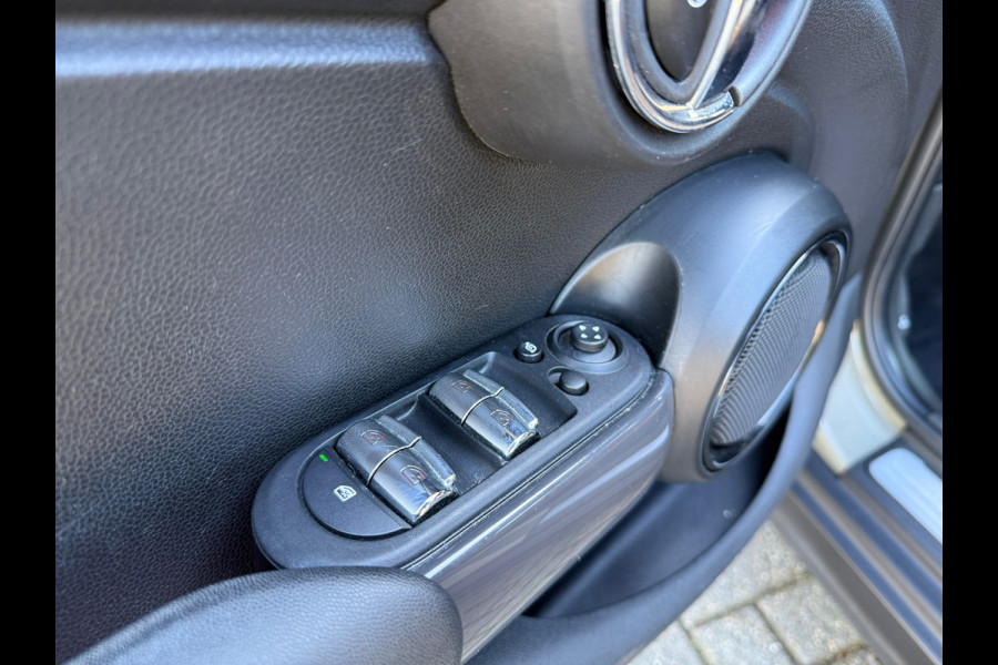 MINI Mini 1.5 One Pepper - Automaat - Navi - Leder - Climate - Org.NL