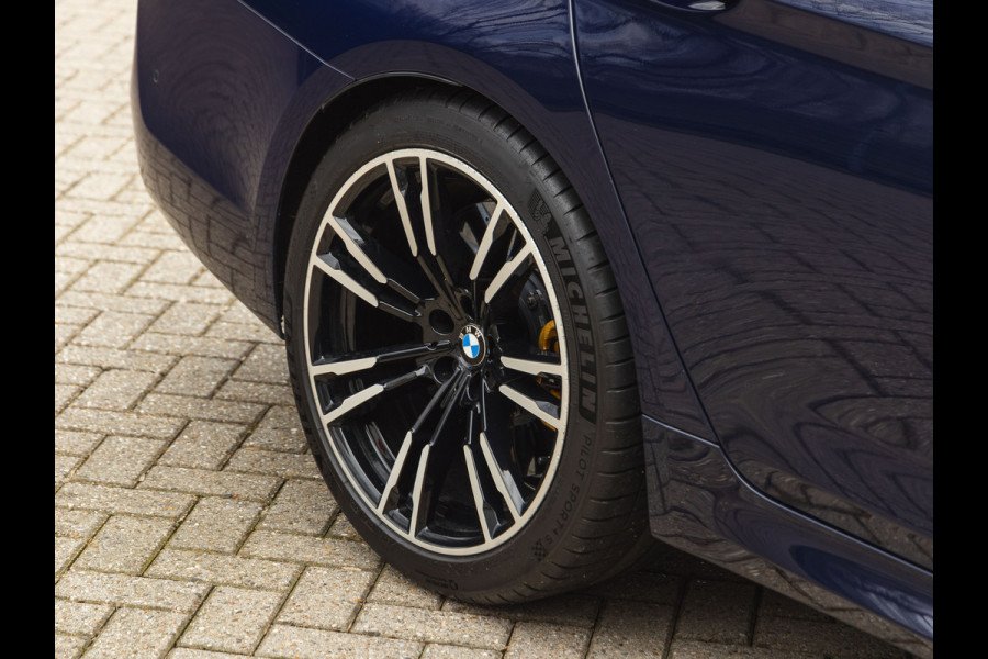 BMW 5 Serie M5 Individual ''Blu Pozzi'' - Carbon Brakes - Bowers & Wilkins - Driving Ass Plus