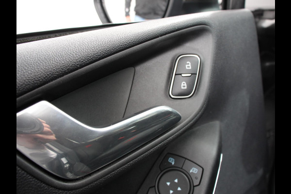 Ford Fiesta 1.0 EcoBoost Hybrid 136pk ST-Line X Automaat B&O Audio Climate control Cruise control LED Parkeersensoren achter Camera Stuurverwarming Stoelverwarming Digital cockpit Navigatie Apple Carplay/ Android Auto