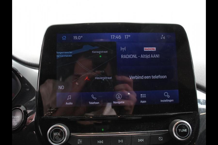 Ford Fiesta 1.0 EcoBoost Hybrid 136pk ST-Line X Automaat B&O Audio Climate control Cruise control LED Parkeersensoren achter Camera Stuurverwarming Stoelverwarming Digital cockpit Navigatie Apple Carplay/ Android Auto