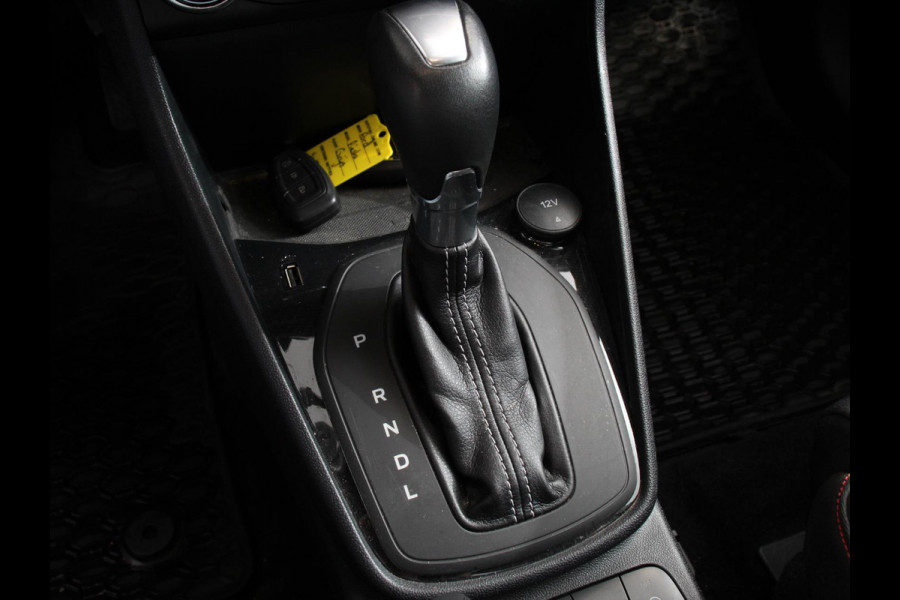 Ford Fiesta 1.0 EcoBoost Hybrid 136pk ST-Line X Automaat B&O Audio Climate control Cruise control LED Parkeersensoren achter Camera Stuurverwarming Stoelverwarming Digital cockpit Navigatie Apple Carplay/ Android Auto