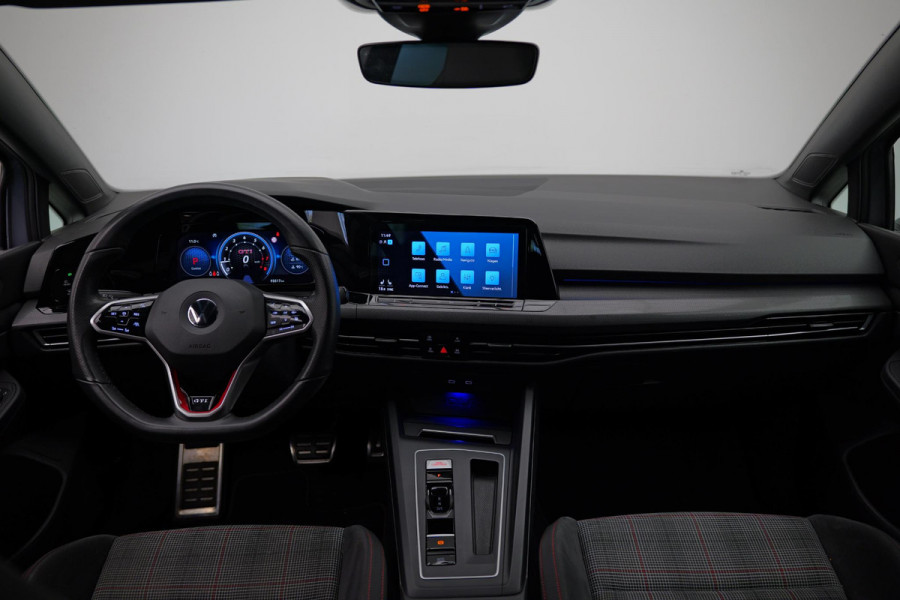 Volkswagen Golf 2.0 TSI GTI |Carplay|IQ.Light|Dodehoek|