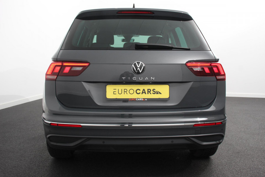 Volkswagen Tiguan 1.5 TSI DSG Active Navigatie Climate Control Adaptive Cruise Camera Control Led Dab Stoelverwarming Lichtmetalen Velgen