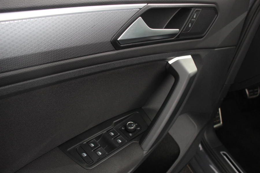 Volkswagen Tiguan 1.5 TSI DSG Active Navigatie Climate Control Adaptive Cruise Camera Control Led Dab Stoelverwarming Lichtmetalen Velgen