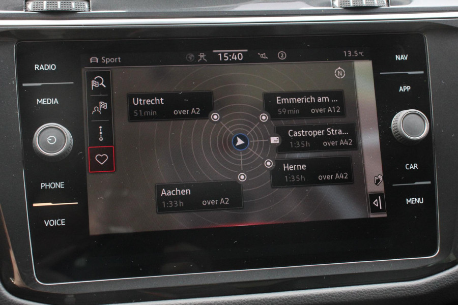 Volkswagen Tiguan 1.5 TSI DSG Active Navigatie Climate Control Adaptive Cruise Camera Control Led Dab Stoelverwarming Lichtmetalen Velgen