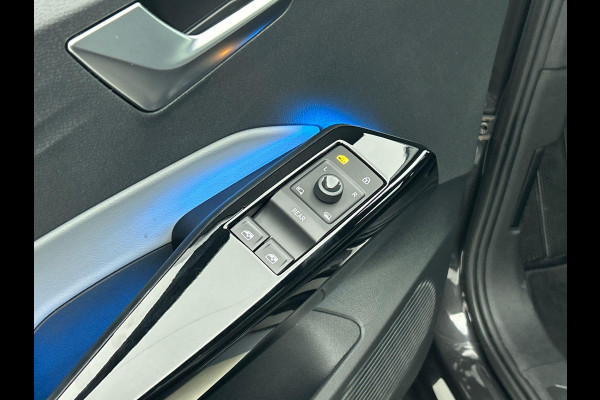 Volkswagen ID.3 First Plus 58 kWh Navigatie Apple Carplay/Android Auto Camera Parkeersensoren Adaptive Cruise Control Full LED Matrix Stoel- en stuurverwarming Lichtmetalen velgen Climate Control