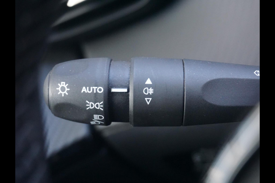 Peugeot 2008 1.2 PureTech 100 Allure 360 Camera