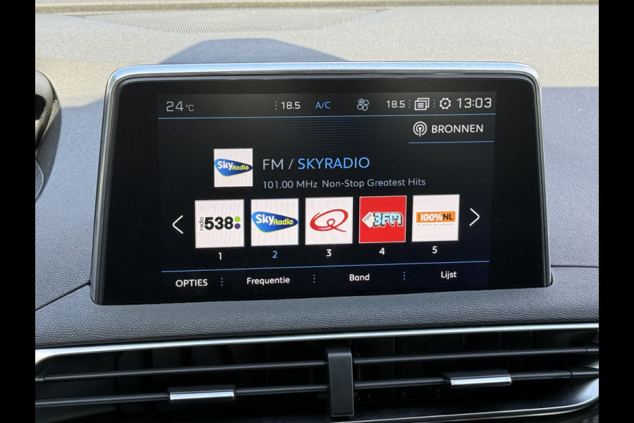 Peugeot 3008 BWJ 2019 | 1.2T 131PK Executive | TREKHAAK | CLIMA | NAVI | CARPLAY | PDC | PRIVACY GLASS | 17'' LMV