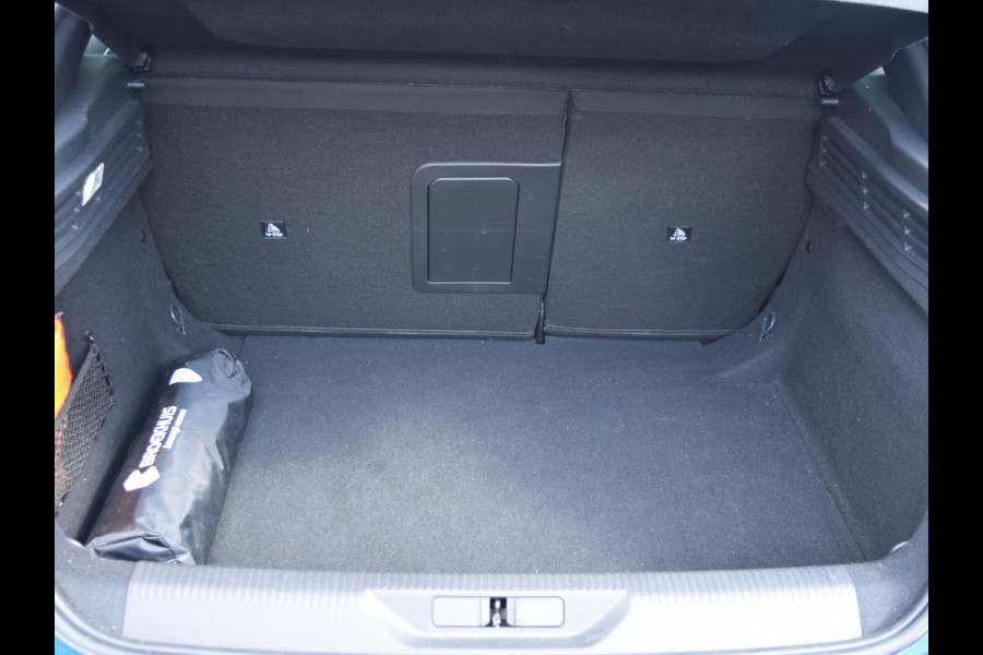 Peugeot 308 1.2 PureTech GT CAMERA MET SENSOREN | NAVI & CARPLAY | E.C.C. |