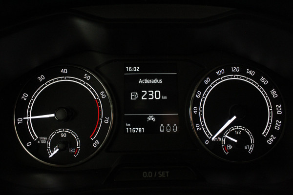 Škoda Kamiq 1.0 TSI Ambition > Race Blue/Camera/Trekhaak wegklapbaar...