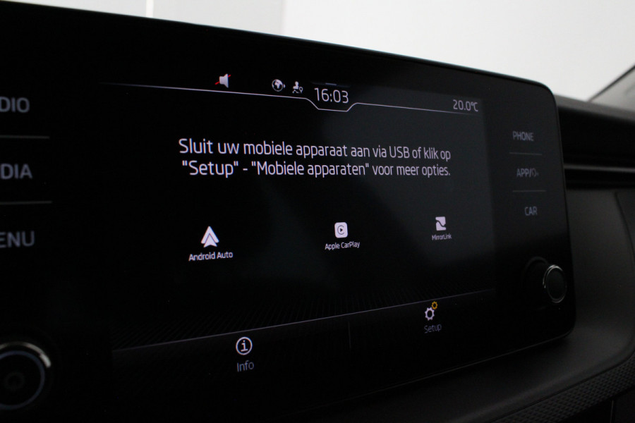 Škoda Kamiq 1.0 TSI Ambition > Race Blue/Camera/Trekhaak wegklapbaar...