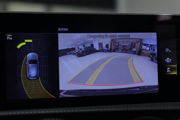 Mercedes-Benz A-Klasse 250 e AMG Limited PANO/BURM/CARPLAY/STOELVER/VOL