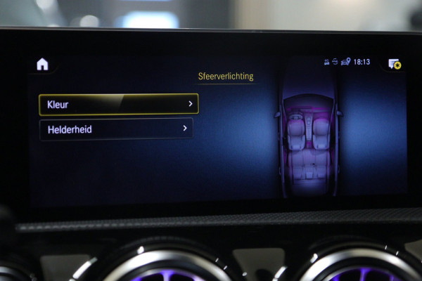 Mercedes-Benz A-Klasse 250 e AMG Limited PANO/BURM/CARPLAY/STOELVER/VOL