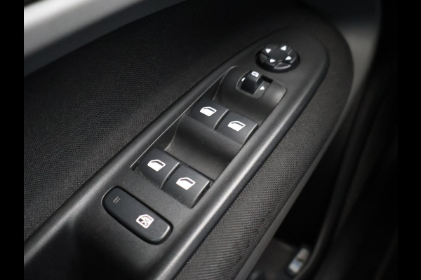 Jeep Avenger LONGITUDE 54 kWh 95% SOH - BTW - APPLE CARPLAY | DEALER ONDEROUDEN | NAVIGATIE | VIRTUAL COCKPIT