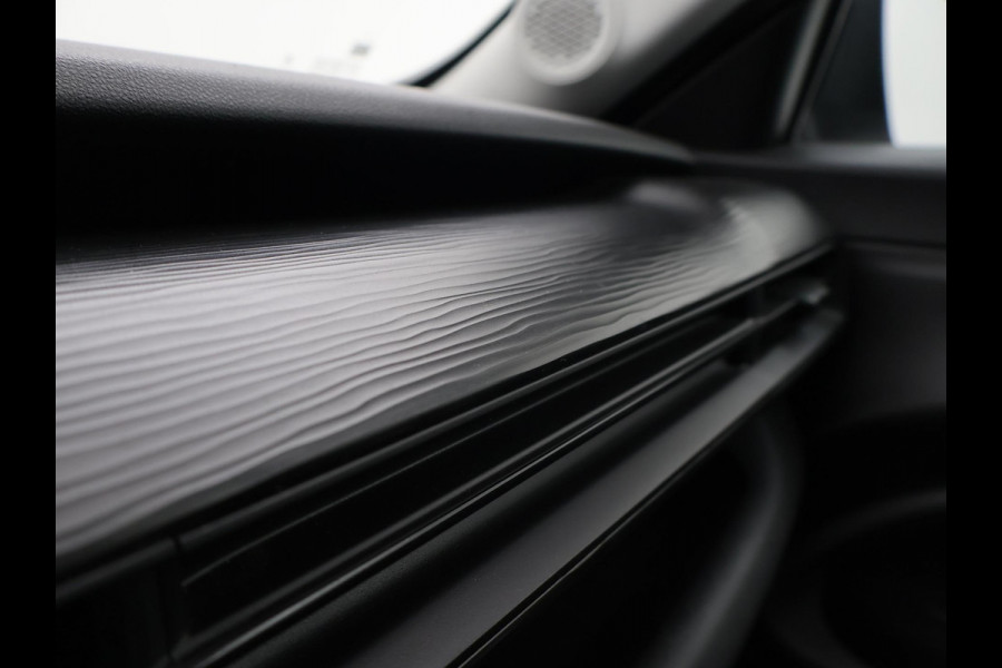 Jeep Avenger LONGITUDE 54 kWh 95% SOH - BTW - APPLE CARPLAY | DEALER ONDEROUDEN | NAVIGATIE | VIRTUAL COCKPIT