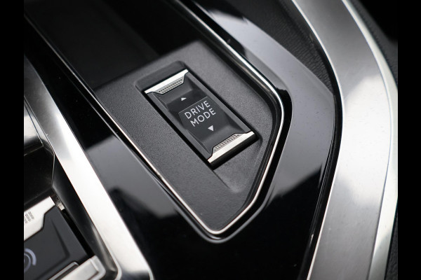 Peugeot 3008 1.6 PLUG-IN HYBRID 225 PK GT + TREKHAAK | ADAPTIVE CRUISE | CAMERA | STOELVERWARMING