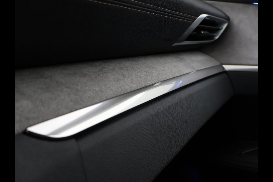 Peugeot 3008 1.6 PLUG-IN HYBRID 225 PK GT + TREKHAAK | ADAPTIVE CRUISE | CAMERA | STOELVERWARMING