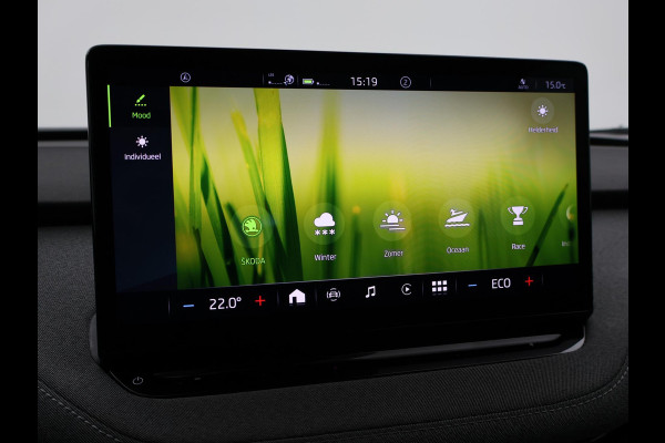 Škoda ENYAQ iV 60 + SFEERVERLICHTING | CAMERA | NAVIGATIE | APPLE CARPLAY | ANDROID AUTO | 19 INCH LMV
