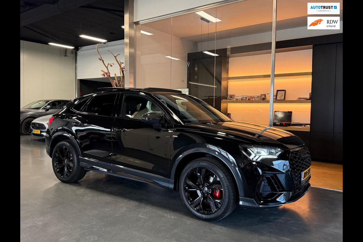 Audi Q3 Sportback 35 TFSI 3X S line Full Pano Elec.Stoel Sonos Carbon