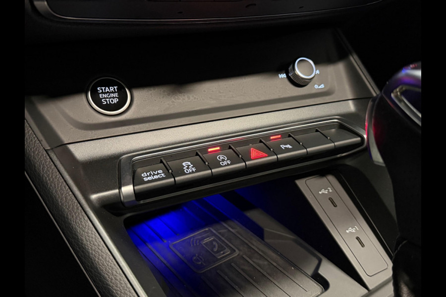 Audi Q3 Sportback 35 TFSI 3X S line Full Pano Elec.Stoel Sonos Carbon