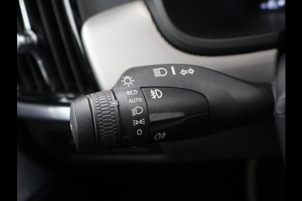 Volvo V90 2.0 T8 AWD 390 PK R-DESIGN + BOWERS & WILKINS | HEAD-UP | ELEK. TREKHAAK | INSCRIPTION BURSTING BLUE METALLIC